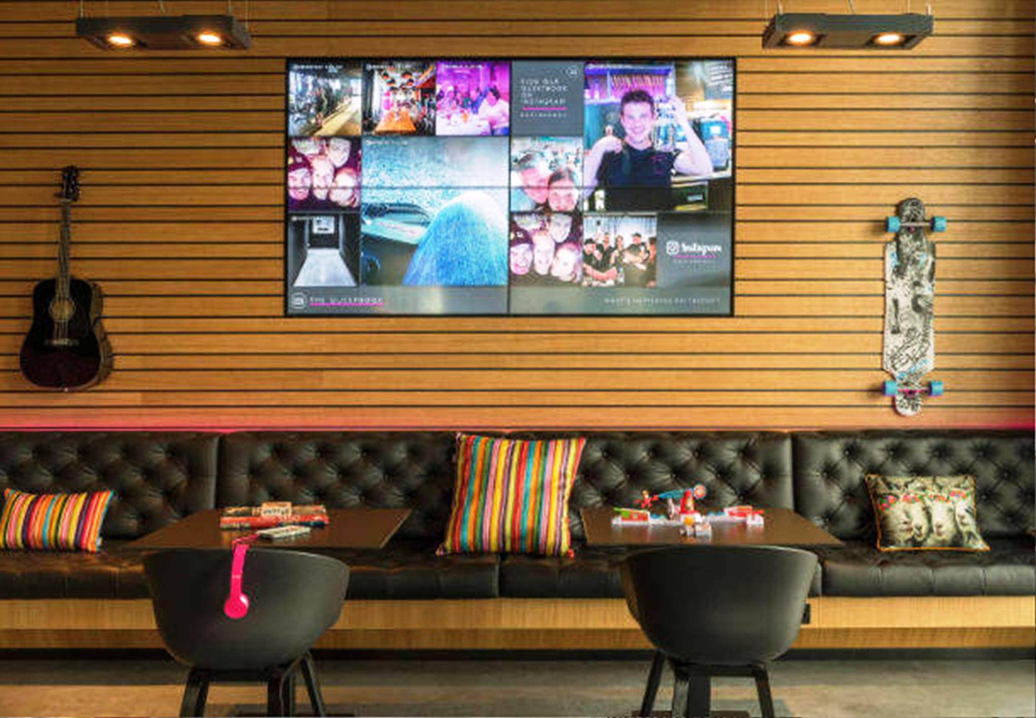 Moxy Frankfurt Airport Hotel 4*