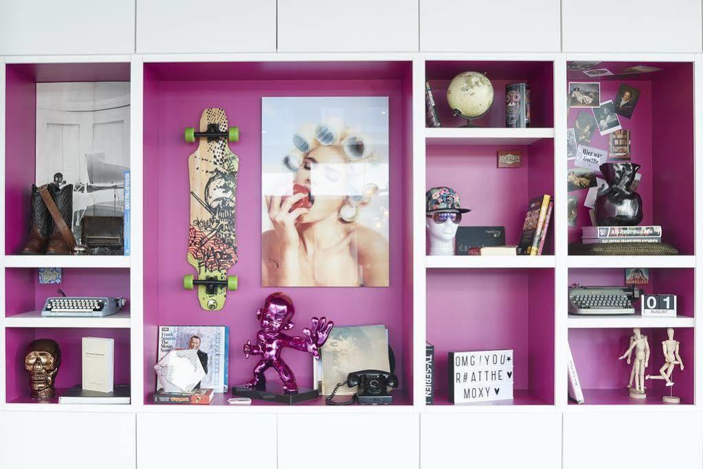 Moxy Frankfurt Airport Hotel Frankfurt am Main