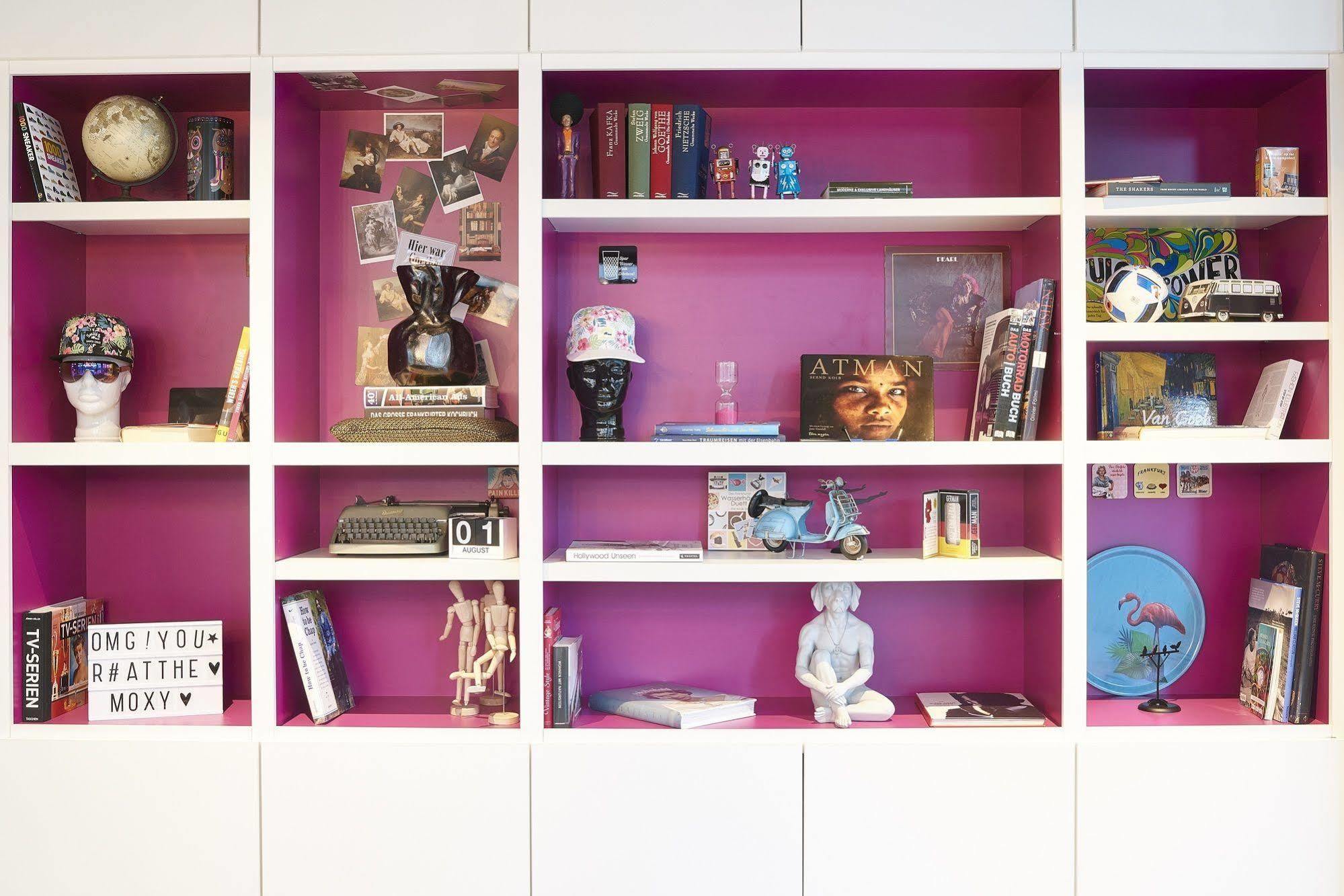 Moxy Frankfurt Airport Hotel